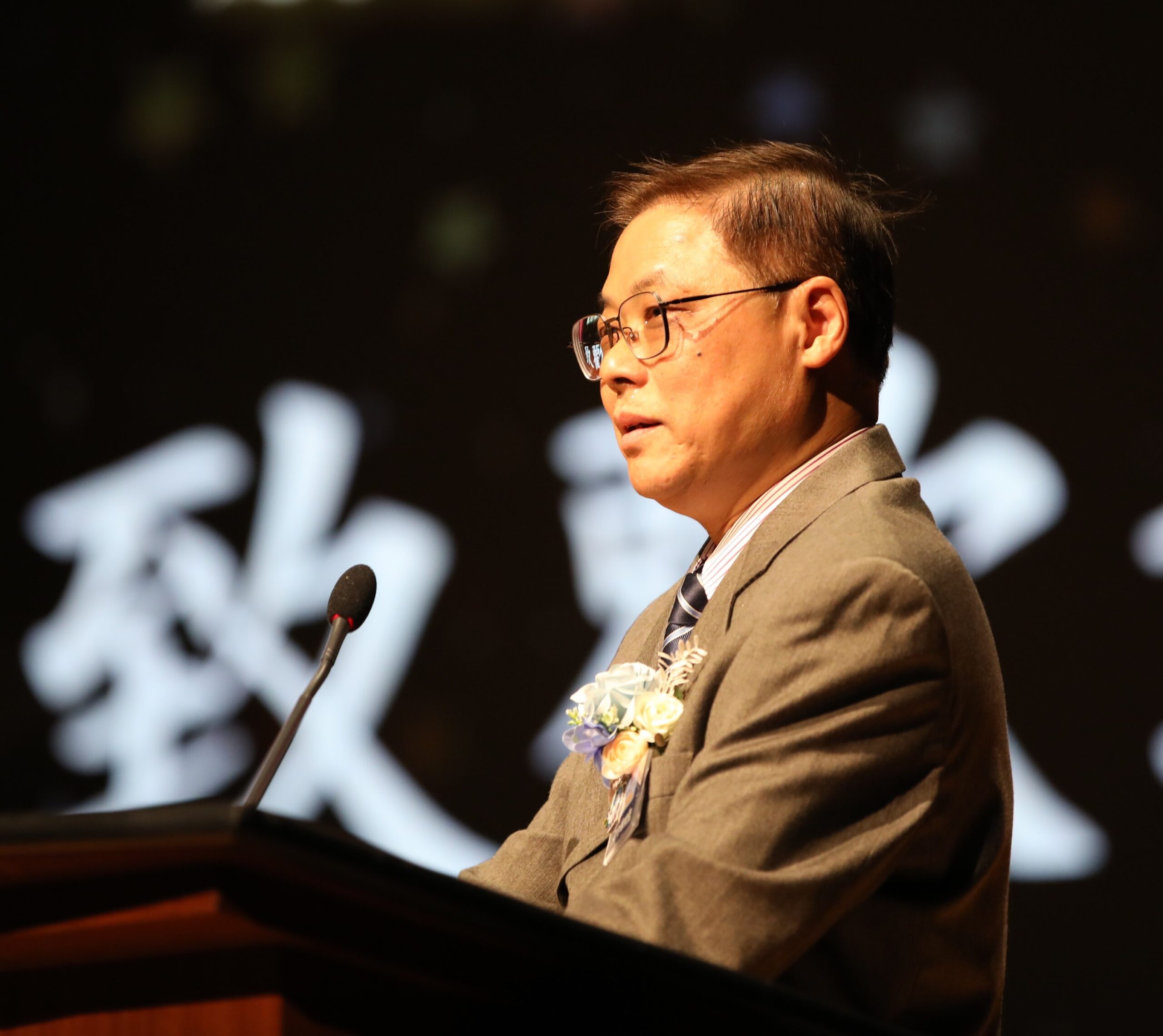 C6 梁灼輝